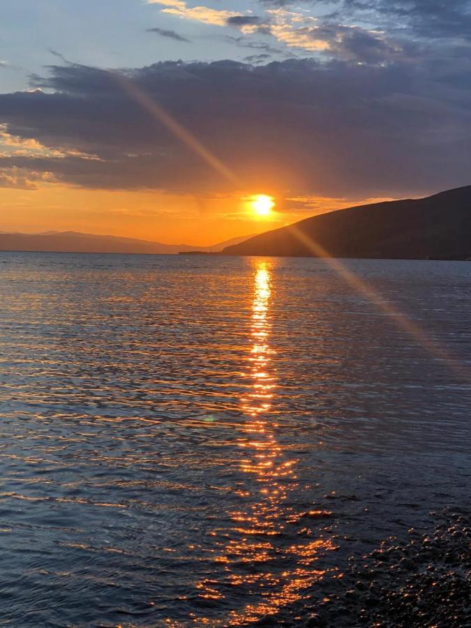 Удобные Апартаменты С Видом На Море Batumi Esterno foto