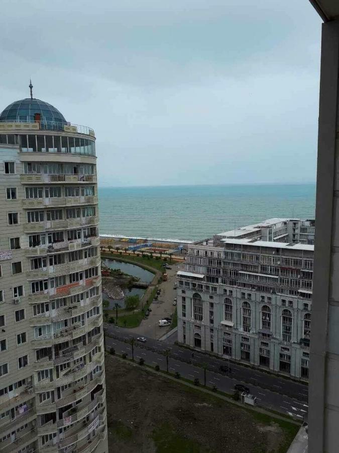 Удобные Апартаменты С Видом На Море Batumi Esterno foto