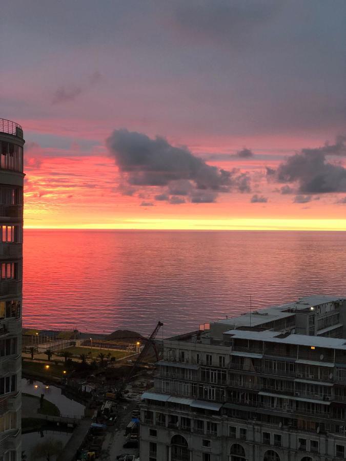 Удобные Апартаменты С Видом На Море Batumi Esterno foto