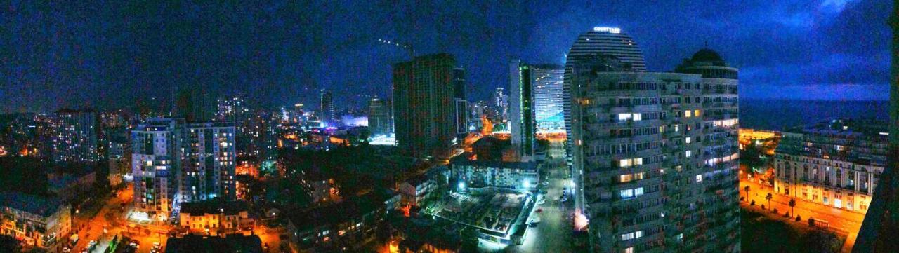 Удобные Апартаменты С Видом На Море Batumi Esterno foto